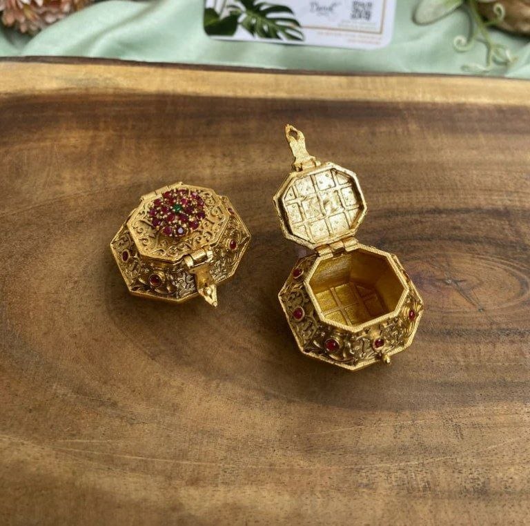 Classic Floral Kumkum Box